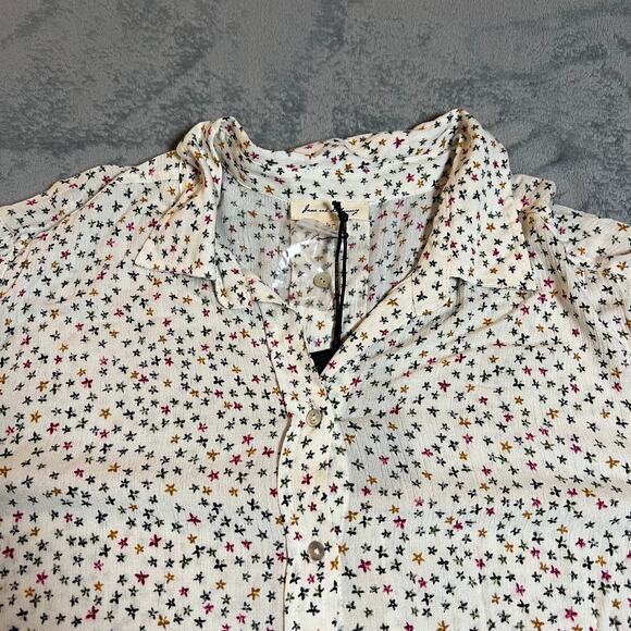 Jane and Delancey Ditzy Floral Button Up Shirt Size Large NEW Lightweight Casual - Picture 3 of 9